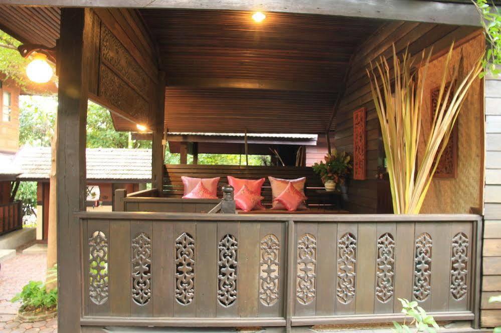 Heuan Parittapa Lanna Resort Baan Tawai Chiang Mai Exterior photo